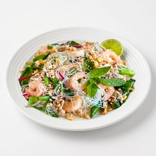 7. Yum Woon Sen (Chicken/Pork/Beef)